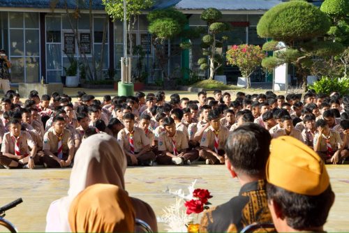 Kesbangpol Masuk Sekolah (9)